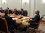 Президент России Владимир Путин в резиденции Ново-Огарево проводит совещание о ситуации на рынке труда Президент России Владимир Путин в резиденции Ново-Огарево проводит совещание о ситуации на рынке труда