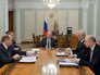 Владимир Путине проводит совещание Владимир Путине проводит совещание
