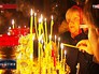 Прихожане в храме Прихожане в храме