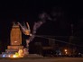 Неизвестные разрушают памятник Владимиру Ленину Неизвестные разрушают памятник Владимиру Ленину