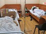 Пациенты в палате больницы Пациенты в палате больницы