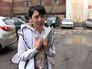 Женщина препятствует эвакуации своего автомобиля в Кемерово Женщина препятствует эвакуации своего автомобиля в Кемерово
