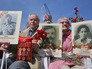 Шествие участников акции "Бессмертный полк" Шествие участников акции "Бессмертный полк"