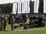 Президент Украины Петр Порошенко осматривает образцы военной техники Президент Украины Петр Порошенко осматривает образцы военной техники