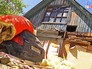 Автомобиль врезался в частный дом Автомобиль врезался в частный дом