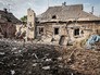 Последствия обстрела жилых кварталов в Донбассе Последствия обстрела жилых кварталов в Донбассе