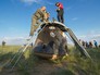 Эвакуация поисково-спасательной группой экипажа 42/43 экспедиции МКС из капсулы аппарата корабля "Союз ТМА-15М" Эвакуация поисково-спасательной группой экипажа 42/43 экспедиции МКС из капсулы аппарата корабля "Союз ТМА-15М"