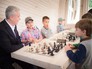 Сергей Собянин во время посещения шахматного клуба на ВДНХ Сергей Собянин во время посещения шахматного клуба на ВДНХ