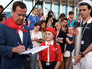 Дмитрий Медведев посетил международный детский центр "Артек" Дмитрий Медведев посетил международный детский центр "Артек"