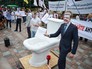 Участники митинга "Не сливайте антикоррупционную прокуратуру" у здания Верховной рады в Киеве Участники митинга "Не сливайте антикоррупционную прокуратуру" у здания Верховной рады в Киеве
