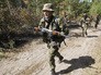 Украинские военные в зоне боевых действий Украинские военные в зоне боевых действий