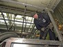 Рабочие украинского завода ЛАЗ Рабочие украинского завода ЛАЗ