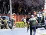 Украинская милиция и бойцы "Правого сектора" в Мукачево Украинская милиция и бойцы "Правого сектора" в Мукачево