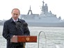 Президент России Владимир Путин выступает во время праздничных мероприятий к Дню Военно-морского флота на набережной Балтийска Президент России Владимир Путин выступает во время праздничных мероприятий к Дню Военно-морского флота на набережной Балтийска