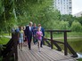 Осмотр хода работ по благоустройству народного парка и дворовых территорий в районе Коньково Осмотр хода работ по благоустройству народного парка и дворовых территорий в районе Коньково