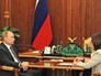 Президент России Владимир Путин и председатель Центрального Банка Эльвира Набиуллина Президент России Владимир Путин и председатель Центрального Банка Эльвира Набиуллина