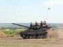 Украинская артиллерия ведет стрельбу в Донбассе Украинская артиллерия ведет стрельбу в Донбассе