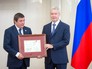 Мэр Москвы Сергей Собянин на вручении разрешения на осуществление таксомоторной деятельности в столице Мэр Москвы Сергей Собянин на вручении разрешения на осуществление таксомоторной деятельности в столице