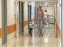 Трёхлетний Максим с мамой в больнице Трёхлетний Максим с мамой в больнице