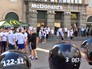 Украинская милиция оцепила польских фанатов Украинская милиция оцепила польских фанатов