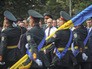 Арсений Яценюк наблюдает за парадом Арсений Яценюк наблюдает за парадом