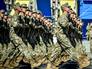 Солдаты украинской армии во время парада в Киеве Солдаты украинской армии во время парада в Киеве