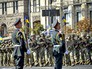 Солдаты украинской армии во время парада в Киеве Солдаты украинской армии во время парада в Киеве