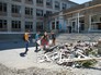Последствия обстрела школы в Донбассе Последствия обстрела школы в Донбассе