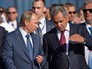 Президент России Владимир Путин и министр обороны России Сергей Шойгу Президент России Владимир Путин и министр обороны России Сергей Шойгу