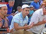 Мусульмане совершают намаз Мусульмане совершают намаз