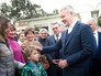 Мэр Москвы Сергей Собянин общается с жителями около входа в парк "Сокольники" Мэр Москвы Сергей Собянин общается с жителями около входа в парк "Сокольники"