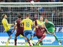 Игрок сборной России Артём Дзюба (второй справа) в матче группового этапа отборочного турнира Чемпионата Европы 2016 между сборными командами России и Швеции Игрок сборной России Артём Дзюба (второй справа) в матче группового этапа отборочного турнира Чемпионата Европы 2016 между сборными командами России и Швеции