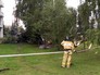 Спасатели МЧС ликвидируют последствия урагана Спасатели МЧС ликвидируют последствия урагана