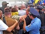 Столкновения украинских радикалов с милицией Столкновения украинских радикалов с милицией