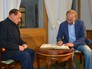 Владимир Путин и Сильвио Берлускони оставили записи в книге почётных гостей Ливадийского дворца Владимир Путин и Сильвио Берлускони оставили записи в книге почётных гостей Ливадийского дворца