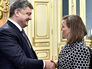 Президент Украины Пётр Порошенко и помощник госсекретаря США Виктория Нуланд Президент Украины Пётр Порошенко и помощник госсекретаря США Виктория Нуланд
