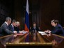 Председатель правительства РФ Дмитрий Медведев проводит встречу в подмосковной резиденции "Горки" с вице-премьерами РФ Председатель правительства РФ Дмитрий Медведев проводит встречу в подмосковной резиденции "Горки" с вице-премьерами РФ