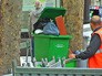 Переполненные мусорные баки в Париже Переполненные мусорные баки в Париже