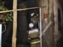 Пожарные на месте возгорания в частном доме Пожарные на месте возгорания в частном доме