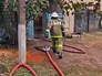 Пожарные на месте возгорания в частном доме Пожарные на месте возгорания в частном доме