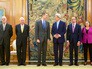 Посол Испании Хиль-Касарес, глава МИД Испании Хосе Мануэль Гарсия-Маргальо, король Испании Фелипе VI, госсекретарь США Джон Керри, посол США и помощник госсекретаря США Нуланд Посол Испании Хиль-Касарес, глава МИД Испании Хосе Мануэль Гарсия-Маргальо, король Испании Фелипе VI, госсекретарь США Джон Керри, посол США и помощник госсекретаря США Нуланд
