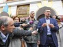 Виталий Кличко и Владимир Кличко общаются с журналистами Виталий Кличко и Владимир Кличко общаются с журналистами