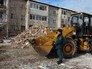 Сотрудник МЧС РФ у разрушенного в результате взрыва дома в поселке Корфовский в Хабаровском крае Сотрудник МЧС РФ у разрушенного в результате взрыва дома в поселке Корфовский в Хабаровском крае