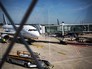 Самолет Airbus A321 в аэропорту Самолет Airbus A321 в аэропорту