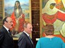 Президент России Владимир Путин и глава республики Дагестан Рамазан Абдулатипов во время осмотра выставки "Дербент, Дагестан, Россия" Президент России Владимир Путин и глава республики Дагестан Рамазан Абдулатипов во время осмотра выставки "Дербент, Дагестан, Россия"