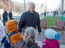 Сергей Собянин общается с детьми Сергей Собянин общается с детьми