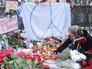 Цветы и свечи у посольства Франции в Москве в память о погибших в результате серии террористических актов в Париже Цветы и свечи у посольства Франции в Москве в память о погибших в результате серии террористических актов в Париже