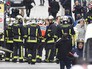 Пожарные и полиция на месте спецоперации в Париже Пожарные и полиция на месте спецоперации в Париже