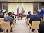 Президент России Владимир Путин во время встречи в резиденции Ново-Огарево с активом Общероссийского общественного движения "Общероссийский народный фронт" Президент России Владимир Путин во время встречи в резиденции Ново-Огарево с активом Общероссийского общественного движения "Общероссийский народный фронт"