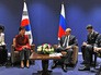 Президент России Владимир Путин и президент Республики Корея Пак Кын Хе Президент России Владимир Путин и президент Республики Корея Пак Кын Хе